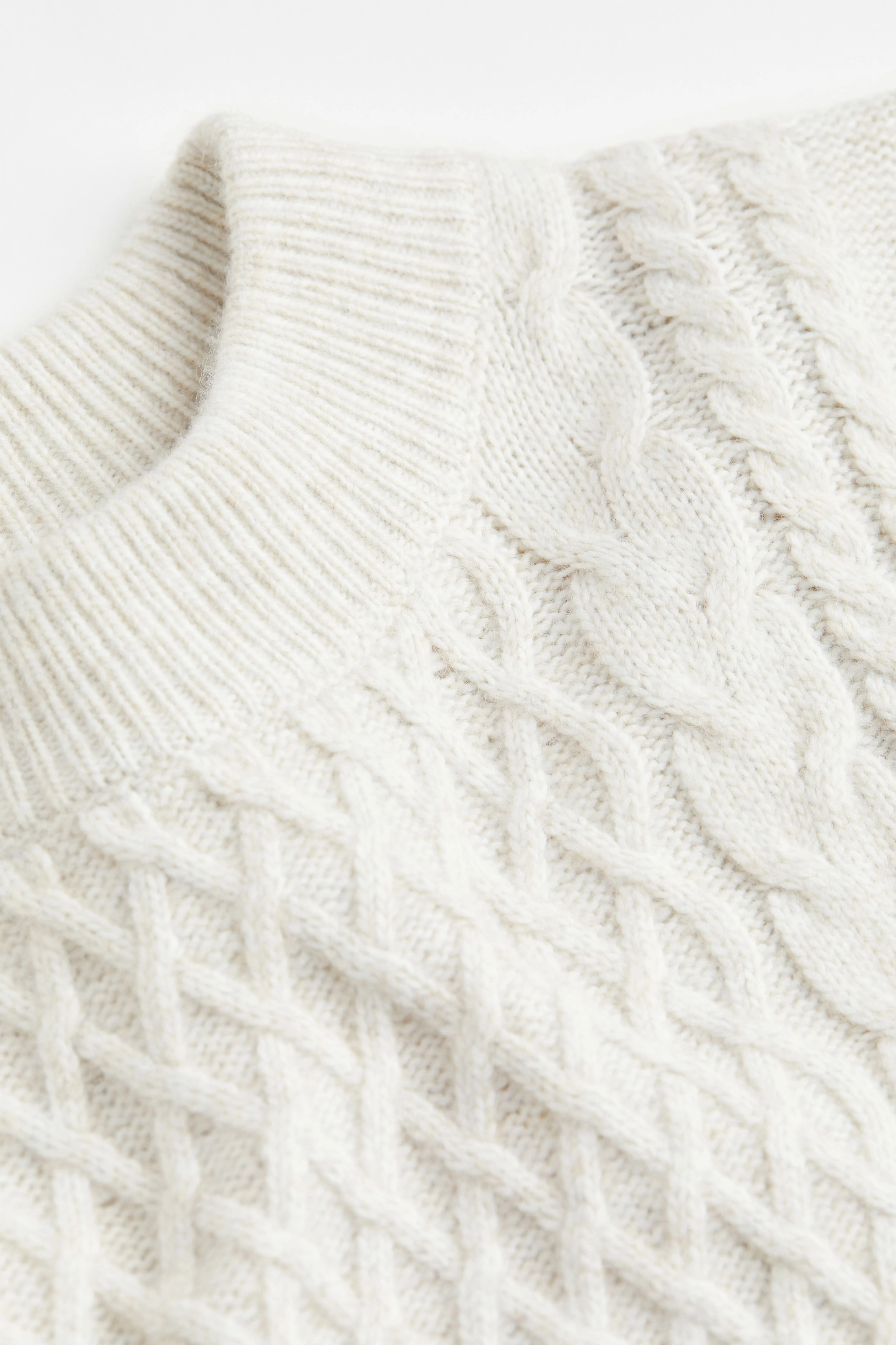 Cable-knit dress - Round neck - Long sleeve - Natural white - Ladies | H&M GB