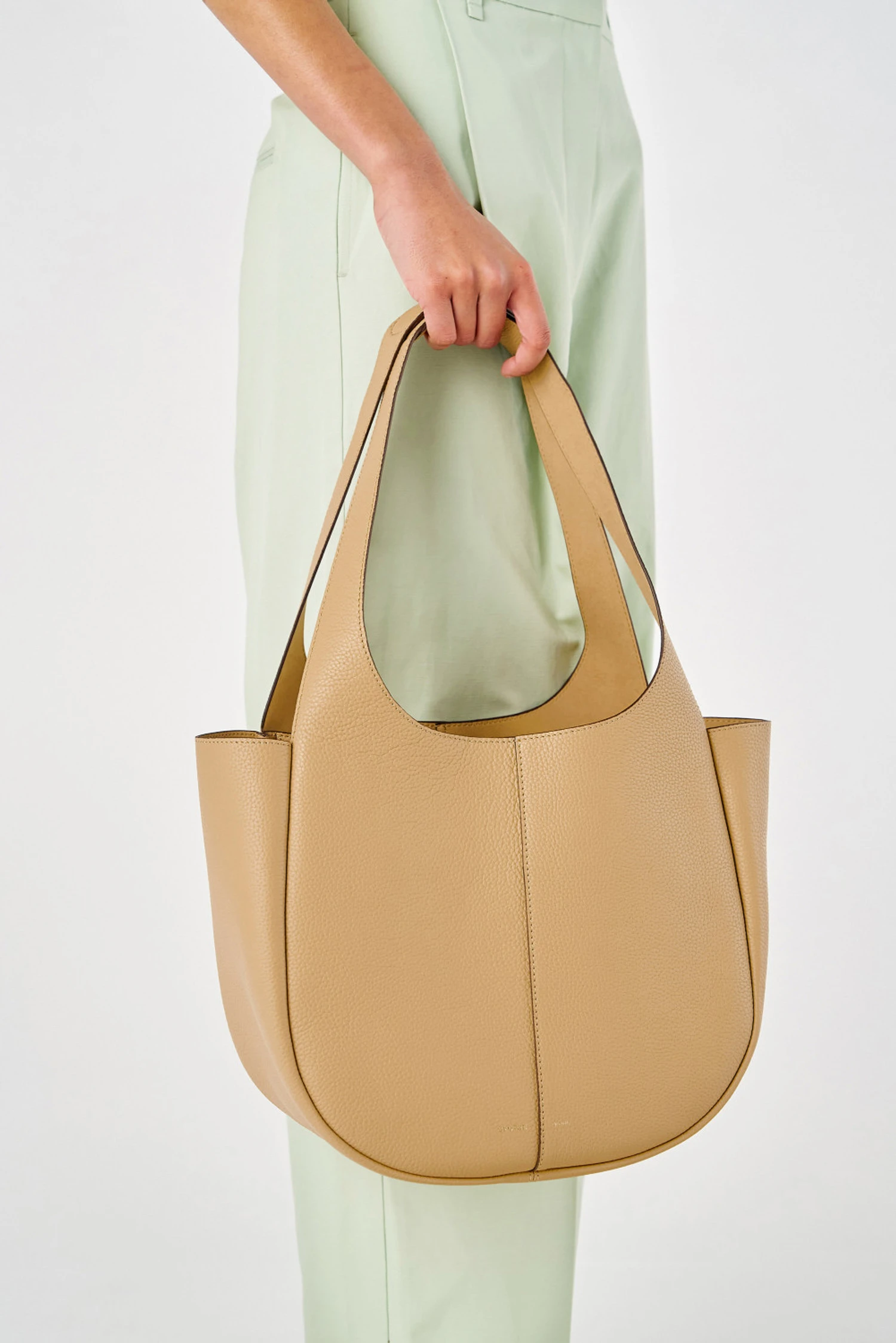 --Emilia Tote-