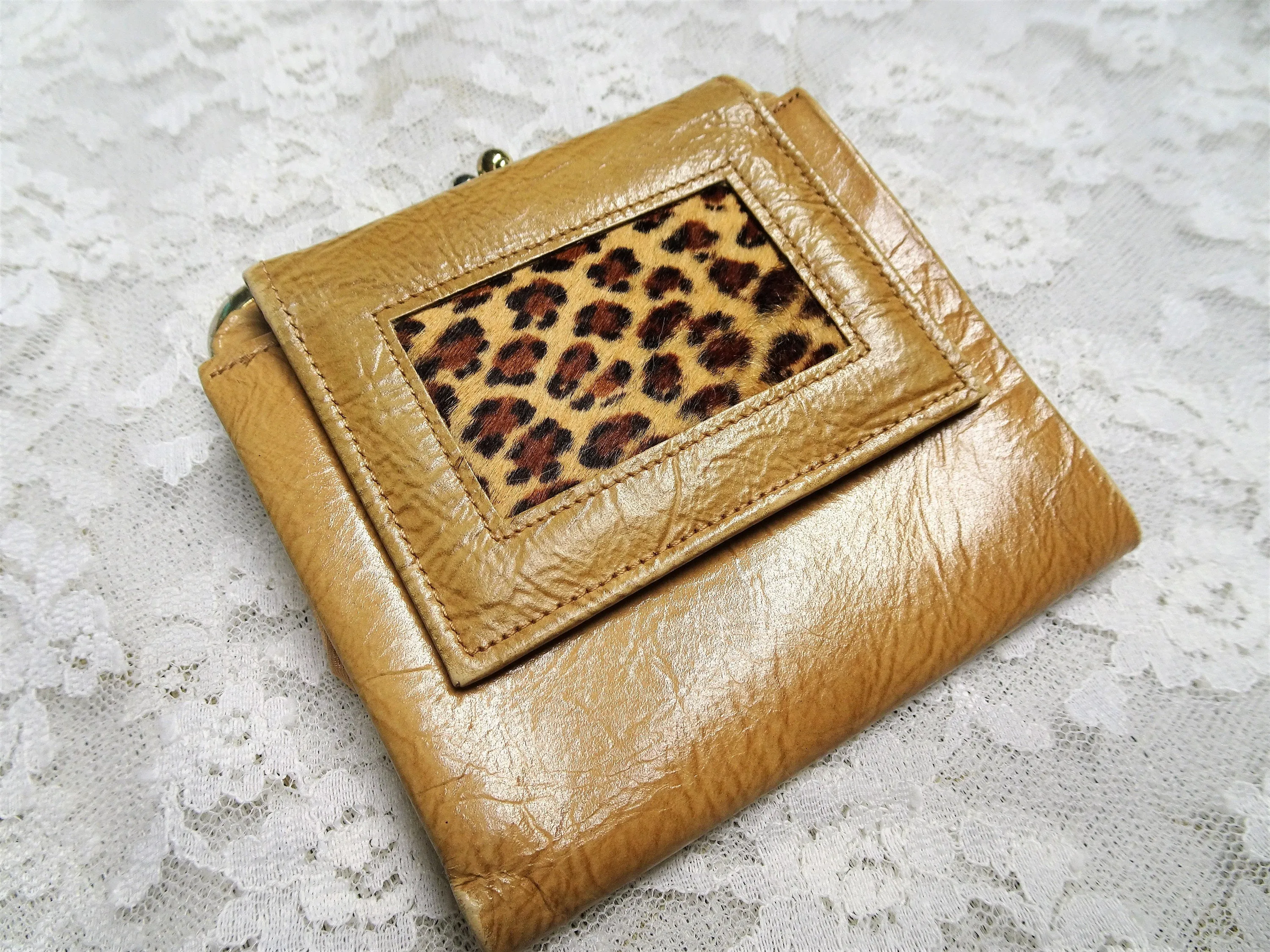 FABULOUS Vintage 50s BUXTON Leather Wallet,Attractive Textured Top Grain Cowhide and Exotic Dyed Wallet,Never Used,Clutch Purse 