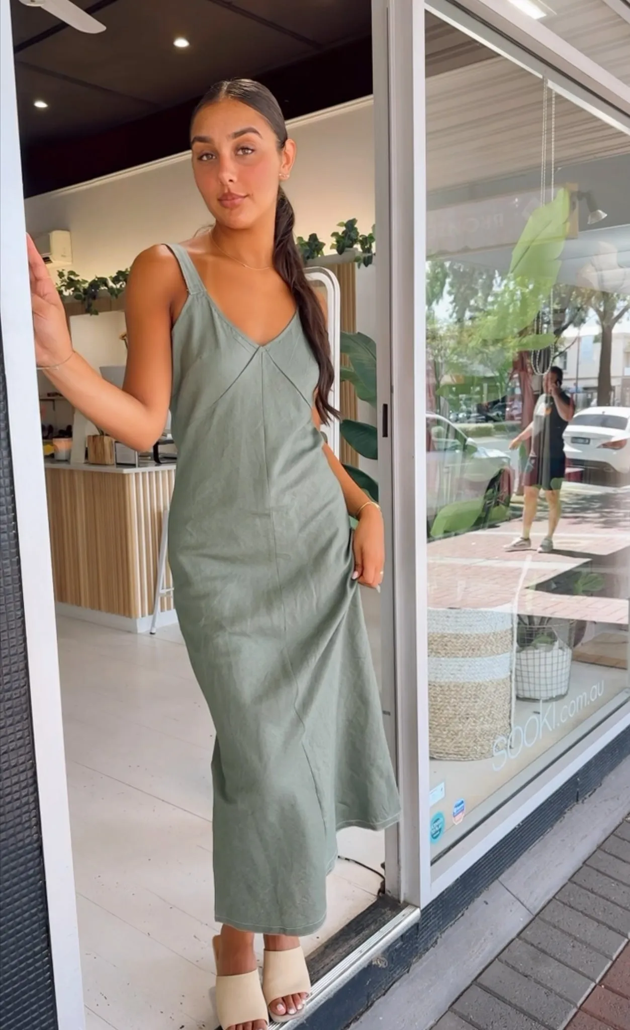 LORA MAXI DRESS