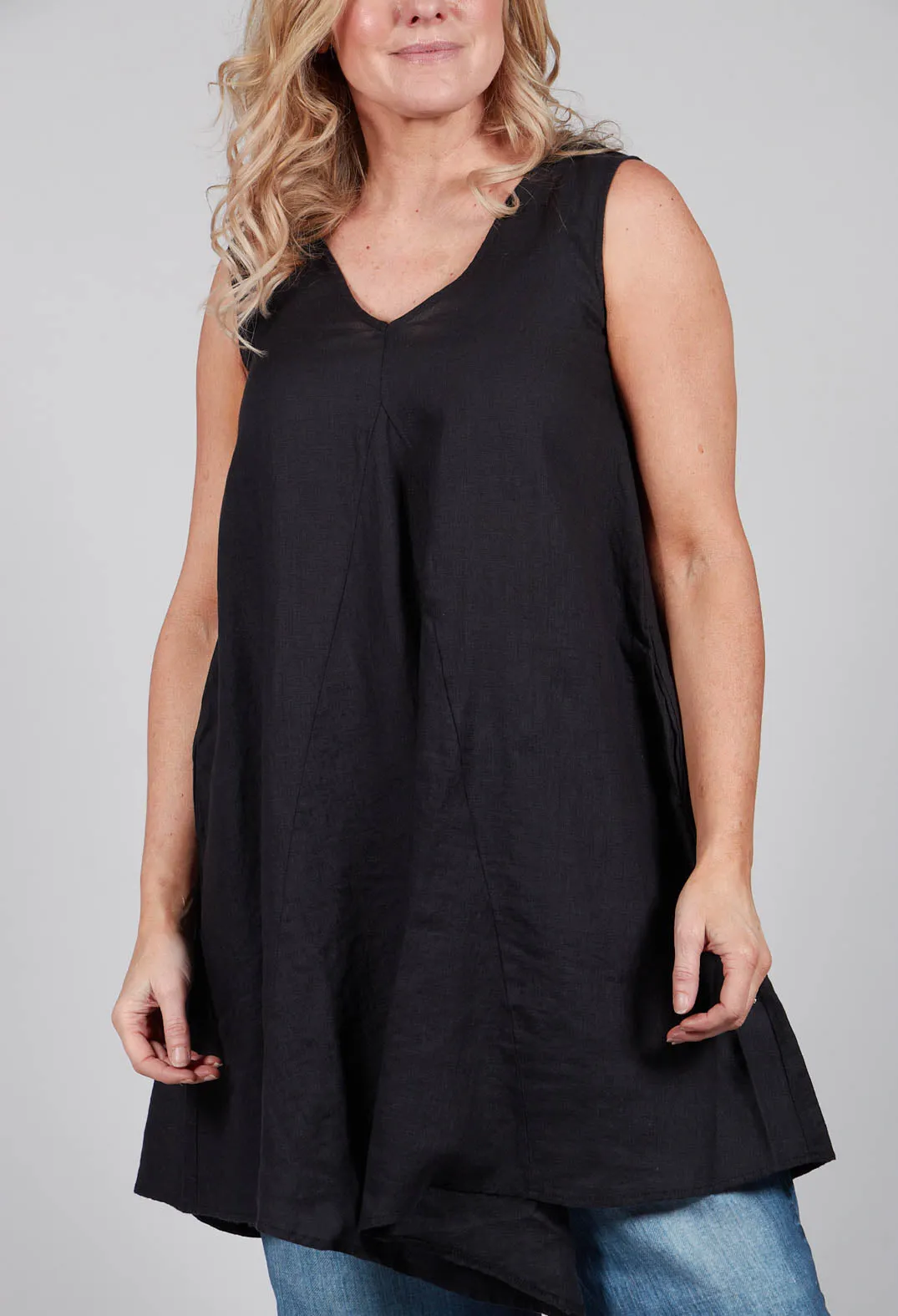 V Neck Tunic in Black