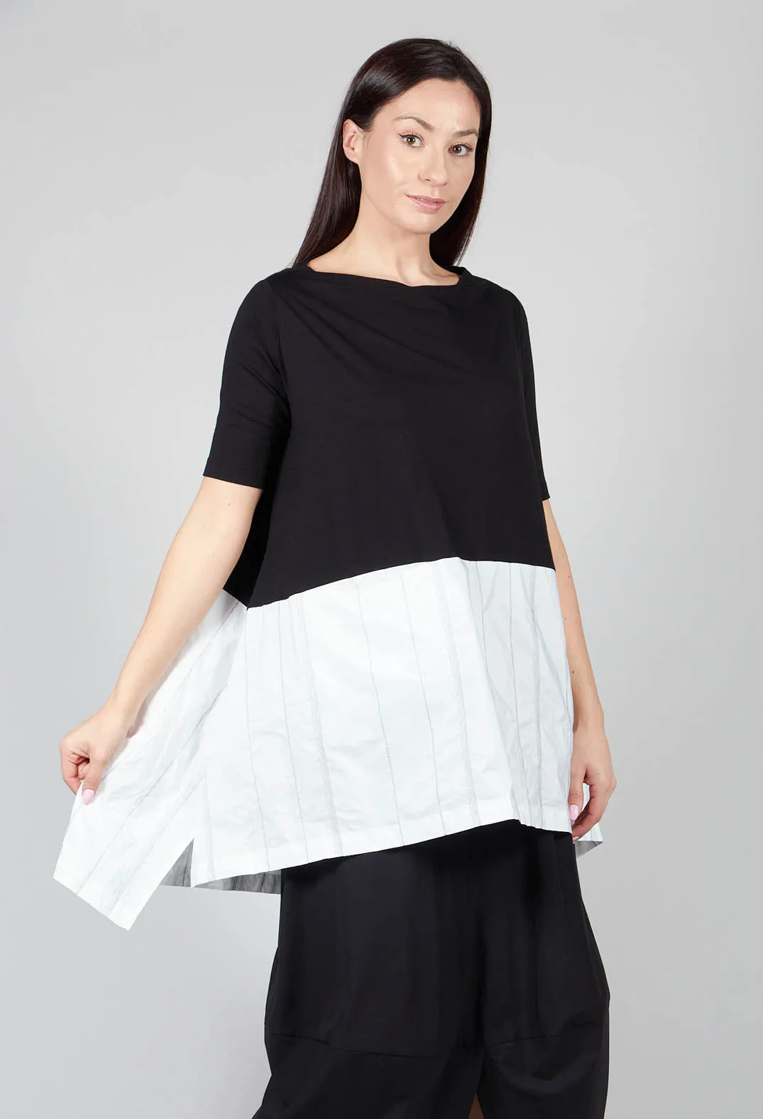 Zen Tunic in White Black