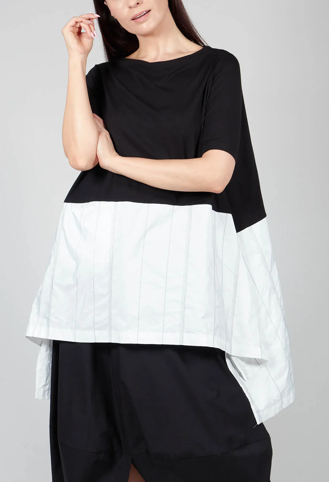 Zen Tunic in White Black