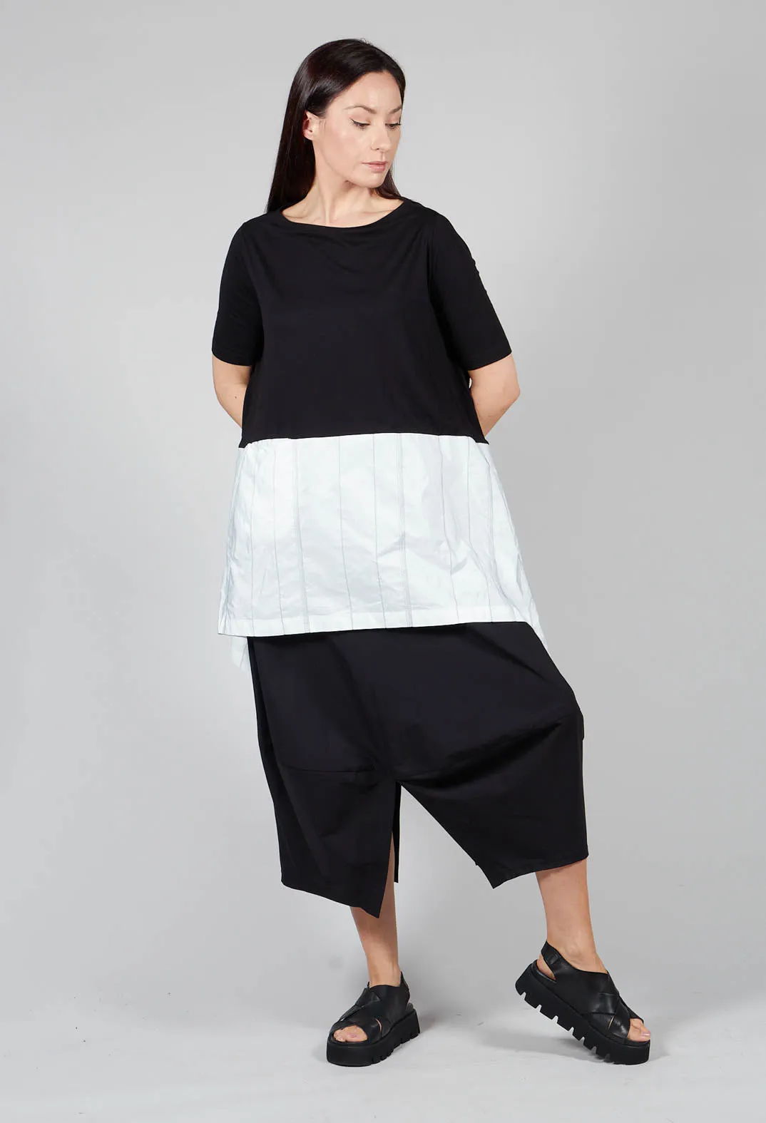 Zen Tunic in White Black